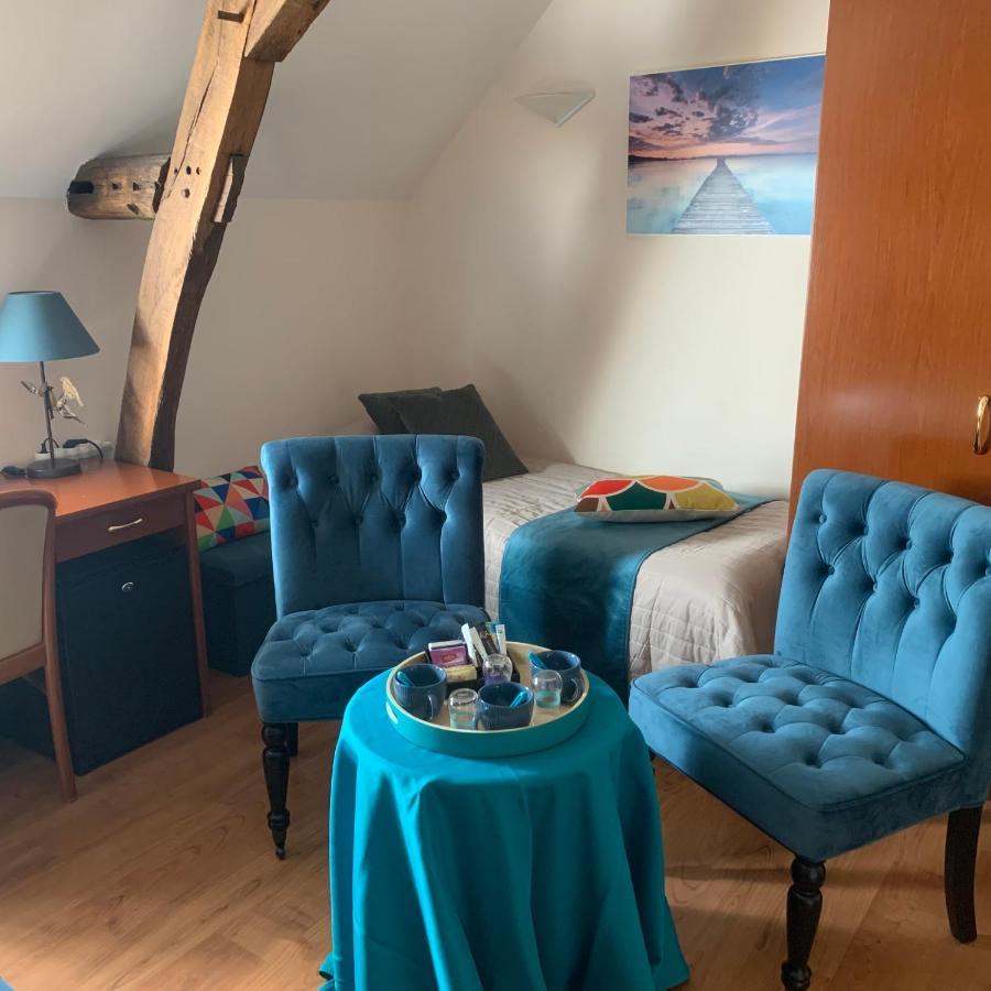Auberge Du Cheval Blanc Beaumont-Pied-de-Boeuf  Eksteriør billede