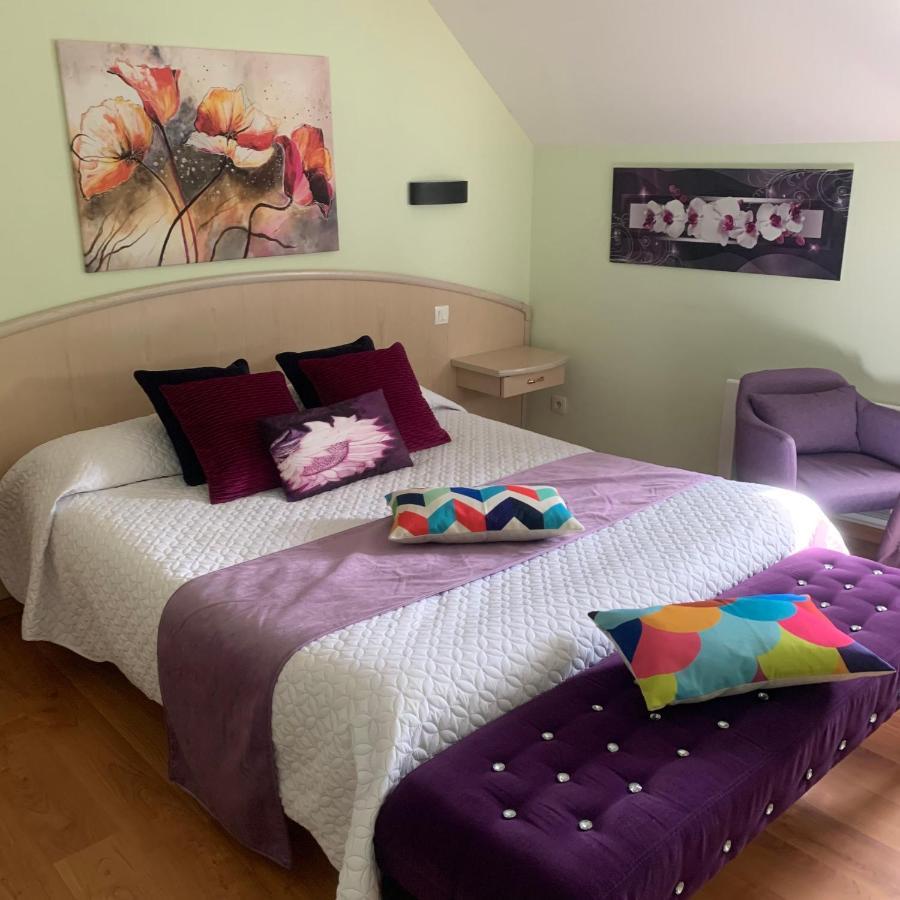 Auberge Du Cheval Blanc Beaumont-Pied-de-Boeuf  Eksteriør billede