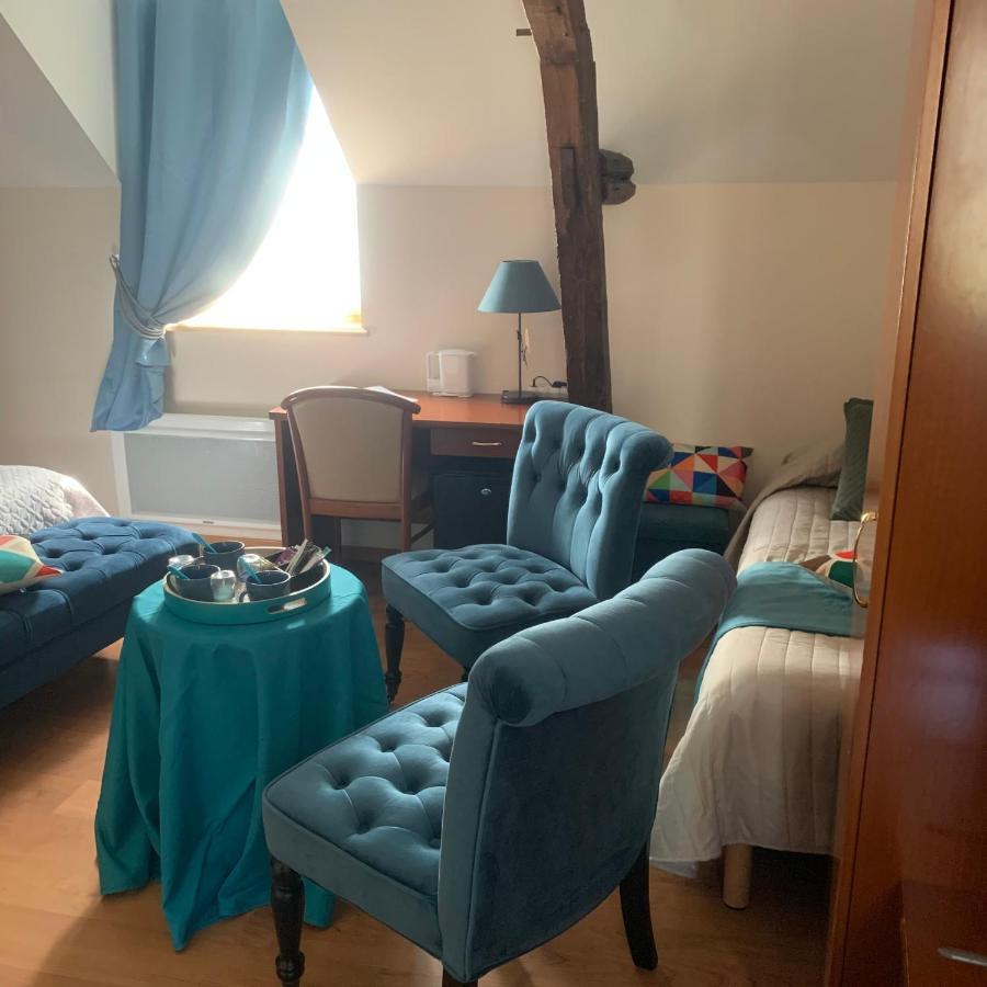 Auberge Du Cheval Blanc Beaumont-Pied-de-Boeuf  Eksteriør billede
